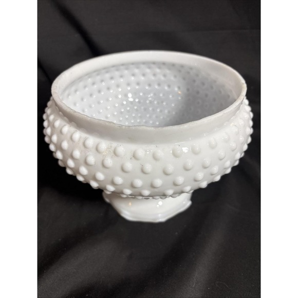 Vintage White Milk Glass Ruffled Top Hobnail Hurricane Lamp Shade 7" Fitter - Picture 7 of 10